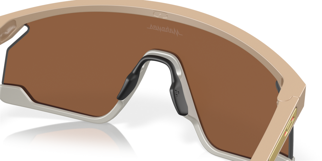 Oakley Sunglass _ BXTR Patrick Mahomes II Collection 0009280