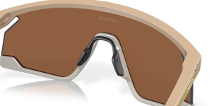 Oakley Sunglass _ BXTR Patrick Mahomes II Collection 0009280