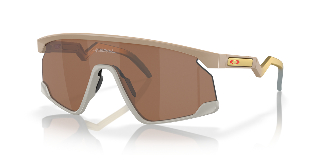 Oakley Sunglass _ BXTR Patrick Mahomes II Collection 0009280