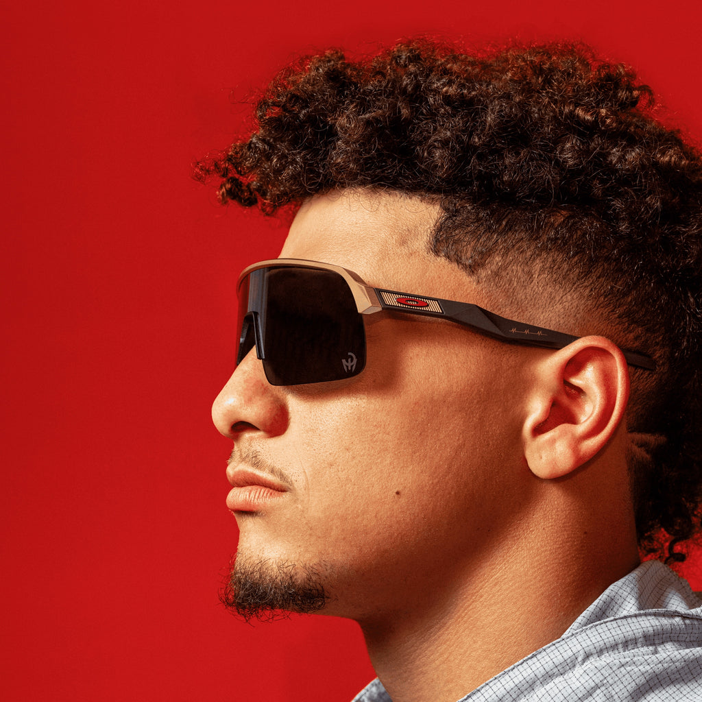 Oakley Sunglass _ Sutro Lite Patrick Mahomes II Collection 0OO9463