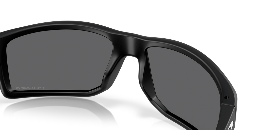 Oakley Sunglass _ Gibston XL  0OO9470