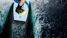 Load image into Gallery viewer, RONIX WAKEBOARDS - UTOPIA VARIABLE FLEX (2024) - Blue / Rose
