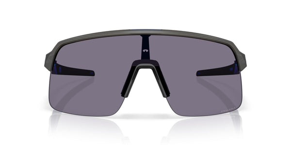 Oakley Sunglass _ Sutro Lite 0OO9463